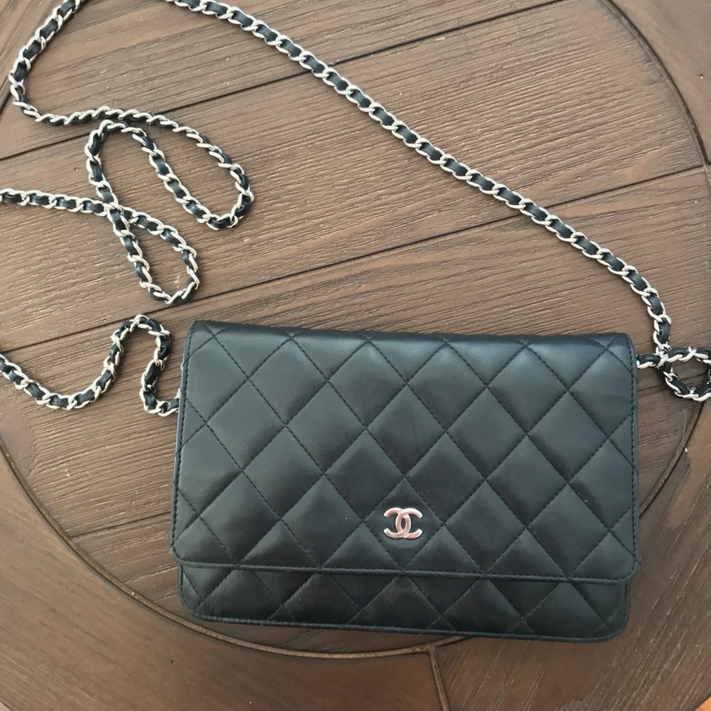 CHANEL Black Wallet On Chain WOC